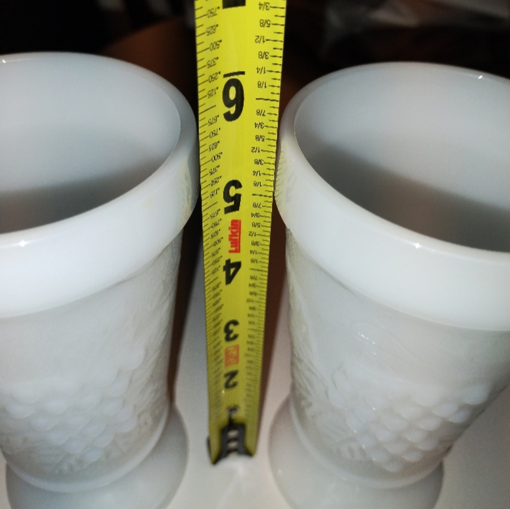 Milk Glass Grape Anchor Hocking Pedestal Candy Dish And 2 Tumblers - Picture 10 of 11